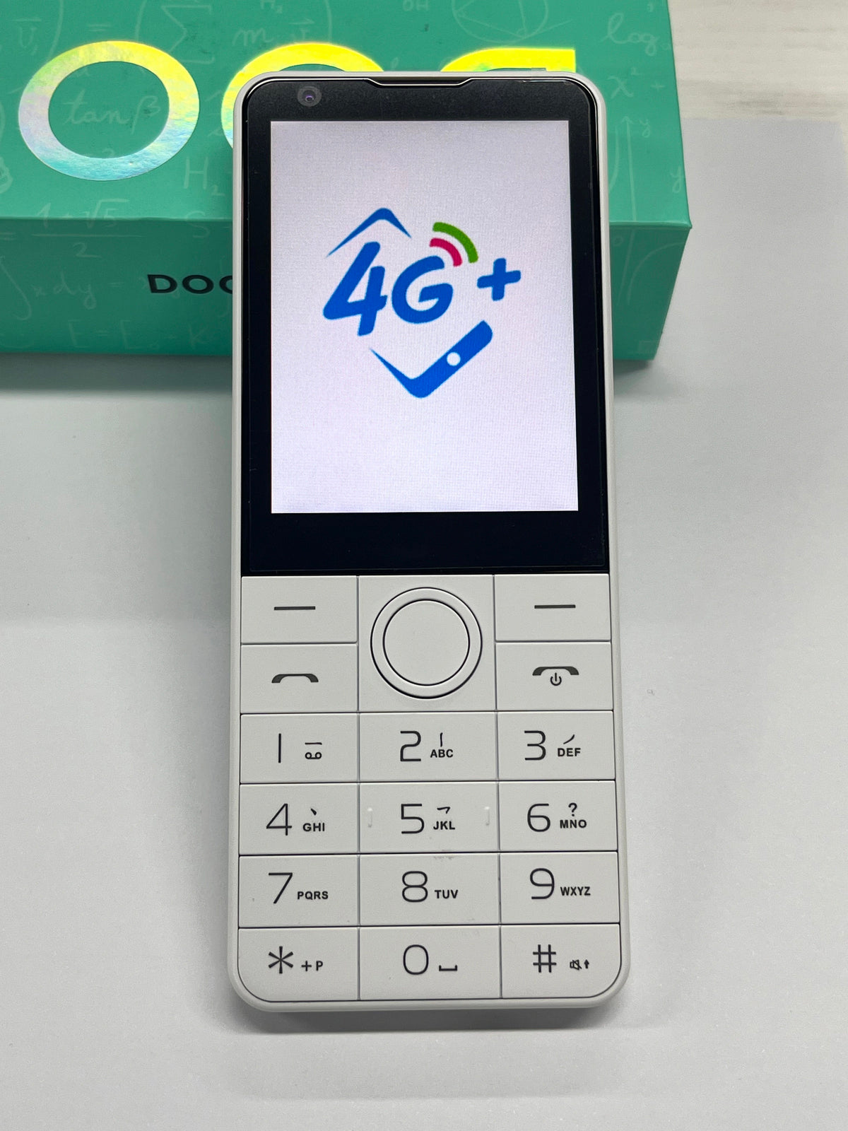 WhatsApp-Ready Keypad Phone? The DOOV R77 Pro Changes Everything 5