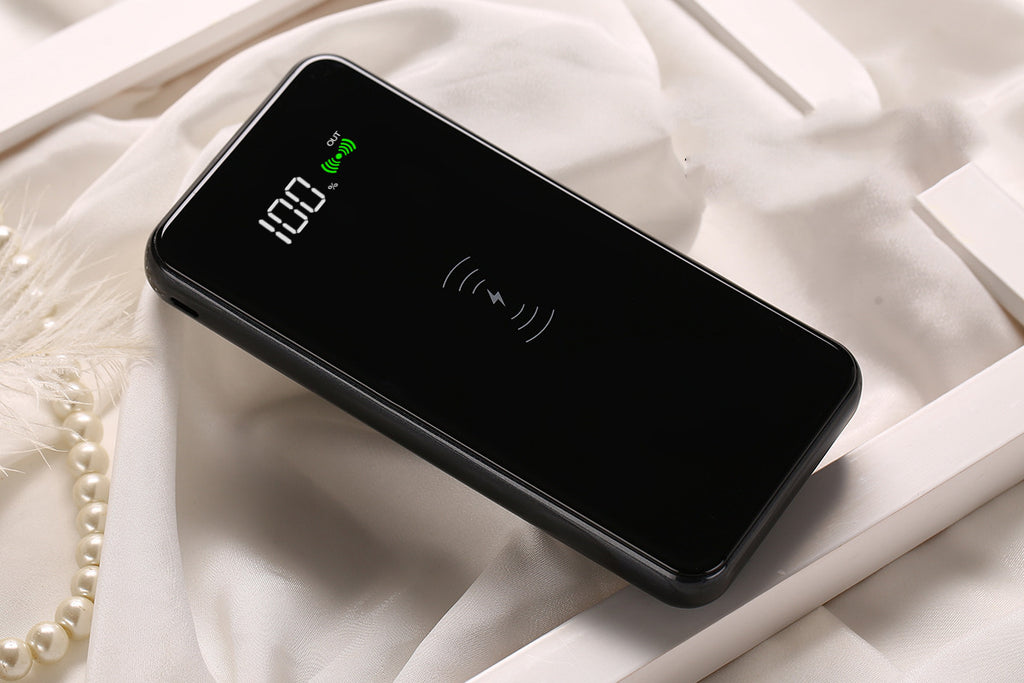 The Death of Dead Batteries: Charge 3 Devices at Once with High-Speed Wireless Tech!